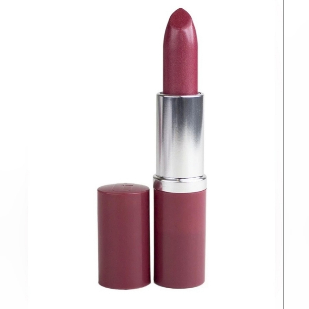 Clinique (13) Lipstick in the shade of Love Pop.